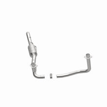 Load image into Gallery viewer, MagnaFlow Direct Fit Catalytic Converter California Grade 00-01 Dodge Durango 5.9L