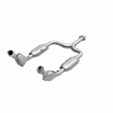 Load image into Gallery viewer, MagnaFlow Direct Fit Catalytic Converter 01-04 Ford Mustang 3.8L CA