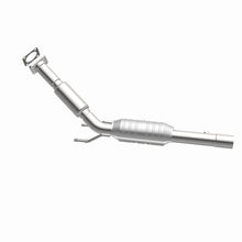 Load image into Gallery viewer, MagnaFlow Direct Fit Catalytic Converter 06-08 Volkswagen Jetta/Rabbit 2.5L (49 State)