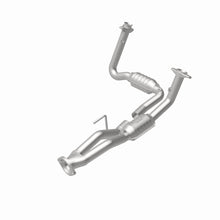 Load image into Gallery viewer, MagnaFlow Direct Fit Catalytic Converter 07-08 Jeep G/C OEM