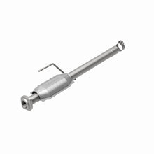 Load image into Gallery viewer, MagnaFlow Direct Fit Catalytic Converter Jeep Wrangler 4.0L Rear