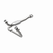 Load image into Gallery viewer, MagnaFlow Direct Fit Catalytic Converter California Grade 96-99 GM K/C 1500/2500 5.0L V8/4.3L V6