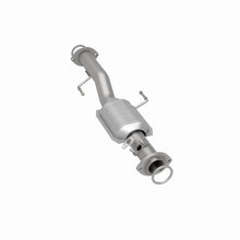 Load image into Gallery viewer, MagnaFlow Direct Fit Catalytic Converter 99-02 4Runner Rear 3.4L