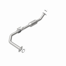 Load image into Gallery viewer, MagnaFlow Direct Fit Catalytic Converter OEM 2003-2004 Toyota Tundra Underbody - 47.125in Length