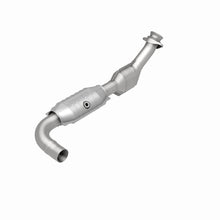 Load image into Gallery viewer, MagnaFlow Direct Fit Catalytic Converter 99-00 Ford F-150 4.2L 50S