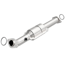 Load image into Gallery viewer, MagnaFlow Direct Fit Catalytic Converter 05-09 Toyota Tacoma 4.0L P/S Rear