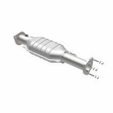 Load image into Gallery viewer, MagnaFlow Direct Fit Catalytic Converter Jeep Wrangler 00-04 OEM