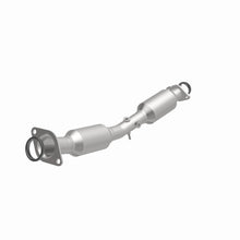 Load image into Gallery viewer, MagnaFlow Direct Fit Catalytic Converter OEM 2013-2017 Nissan Sentra Underbody