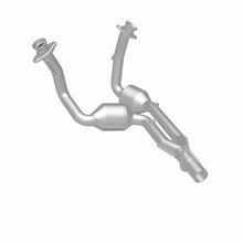 Load image into Gallery viewer, MagnaFlow Direct Fit Catalytic Converter 04 Jeep Grand Cherokee 4.7L