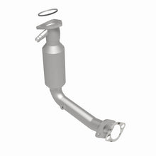 Load image into Gallery viewer, MagnaFlow Direct Fit Catalytic Converter 2000 and 2002 Ford Focus 2.0