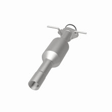 Load image into Gallery viewer, MagnaFlow Direct Fit Catalytic Converter 06 Focus ZX3 2.0/2.3L OEM