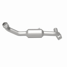 Load image into Gallery viewer, MagnaFlow Direct Fit Catalytic Converter 05-06 Lincoln Navigator 5.4L