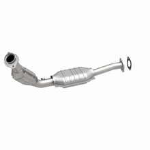 Load image into Gallery viewer, MagnaFlow DF Catalytic Conv 03-06 Ford Crown Victoria / 03-06 Lincoln Town Car 4.6L (California)