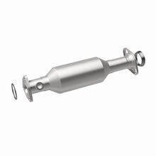 Load image into Gallery viewer, MagnaFlow Direct Fit Catalytic Converter 97-01 Honda CR-V 2.0L