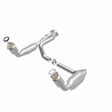 Load image into Gallery viewer, MagnaFlow DF Cat Conv Chevy/GMC Avalanche/Sierra/Silverado/Suburban/Yukon XL 1500 / Tahoe/Yukon 5.3L