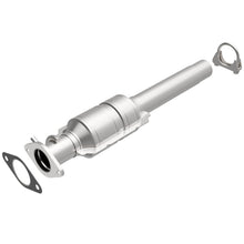 Load image into Gallery viewer, MagnaFlow Direct Fit Catalytic Converter 04-06 Toyota Outlander 2.4L