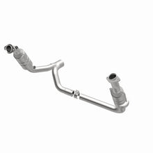 Load image into Gallery viewer, MagnaFlow Direct Fit Catalytic Converter RAM Pickup 2006 8 5.7L
