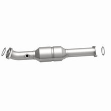 Load image into Gallery viewer, MagnaFlow Direct Fit Catalytic Converter 05-09 Toyota Tacoma 4.0L P/S Rear