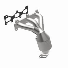 Load image into Gallery viewer, MagnaFlow Direct Fit Catalytic Converter 02-06 Hyundai Sonata 2.7L