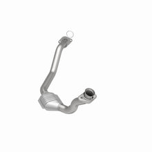 Load image into Gallery viewer, MagnaFlow Direct Fit Catalytic Converter 96-98 Explorer-Mountaineer