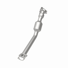 Load image into Gallery viewer, MagnaFlow Direct Fit Catalytic Converter 2005-2007 Cobalt 2 L Underbody