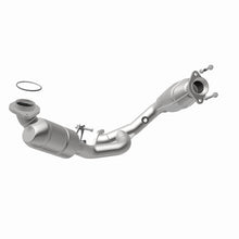 Load image into Gallery viewer, MagnaFlow Direct Fit Catalytic Converter 00-03 Ford Taurus 3.0 Front