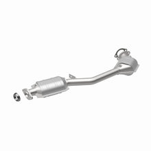 Load image into Gallery viewer, MagnaFlow Direct Fit Catalytic Converter 99-02 Forester 2.5L OEM