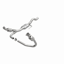 Load image into Gallery viewer, MagnaFlow Direct Fit Catalytic Converter 01-03 Dakota 3.9/5.9L
