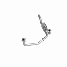Load image into Gallery viewer, MagnaFlow Direct Fit Catalytic Converter 96-97 Dodge B1500/B2500/B3500 V8 Underbody