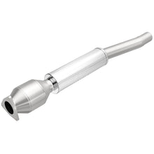 Load image into Gallery viewer, MagnaFlow Direct Fit Catalytic Converter 04/06 VW Phaeton 4.2L Rear Driver Side