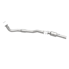 Load image into Gallery viewer, MagnaFlow Direct Fit Catalytic Converter 01-02 2500HD Passenger Side 8.1L