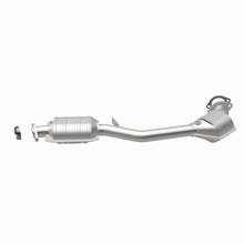Load image into Gallery viewer, MagnaFlow Direct Fit Catalytic Converter 99-02 Forester 2.5L OEM