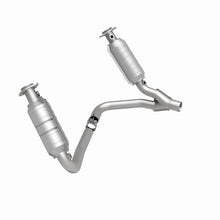 Load image into Gallery viewer, MagnaFlow Direct Fit Catalytic Conv 05-06 Dodge Dakota/2006 Mitsubishi Raider 3.7L Y-Pipe Assembly