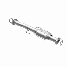 Load image into Gallery viewer, MagnaFlow Direct Fit Catalytic Converter 02-04 Toyota Tacoma 2.7L Rear