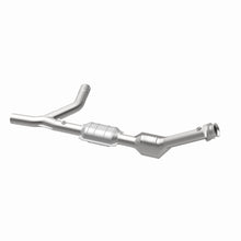 Load image into Gallery viewer, MagnaFlow Direct Fit Catalytic Converter 00-04 Ford E150 4.6L P/S
