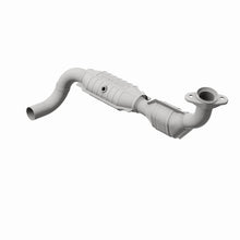 Load image into Gallery viewer, MagnaFlow Direct Fit Catalytic Converter 04-06 Ford F150 5.4L Driver Side