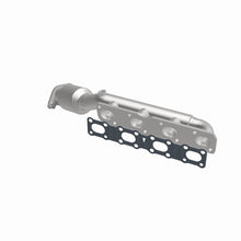 Load image into Gallery viewer, MagnaFlow Direct Fit Catalytic Converter 07 Titan 5.6L D/S manif OEM