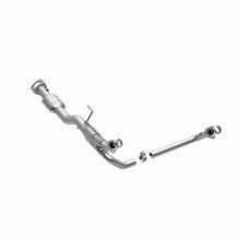 Load image into Gallery viewer, MagnaFlow Direct Fit Catalytic Converter Astro 00-04 4.3L OEM