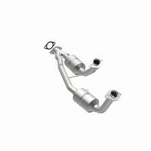 Load image into Gallery viewer, MagnaFlow Direct Fit Catalytic Converter 98 Ford Windstar 3.8L Assm