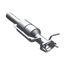 Load image into Gallery viewer, MagnaFlow Direct Fit Catalytic Converter 06 Focus ZX3 2.0/2.3L