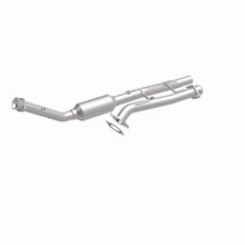 Load image into Gallery viewer, MagnaFlow Direct Fit Catalytic Converter 1997-2000 Ford Explorer 4.0