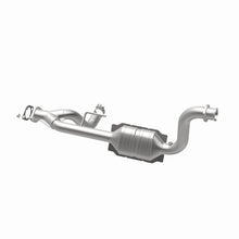 Load image into Gallery viewer, MagnaFlow Direct Fit Catalytic Converter 07-09 Chrysler/Dodge Aspen/Durango 5.7L Passenger Side