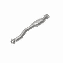 Load image into Gallery viewer, MagnaFlow Direct Fit Catalytic Converter 2011-2012 EQUINOX 3.0L Underbody