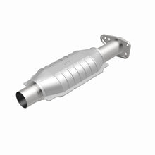 Load image into Gallery viewer, MagnaFlow Direct Fit Catalytic Converter Gm