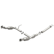 Load image into Gallery viewer, MagnaFlow DF Cat. Conv3/04-05 Ford Explorer 4.0L / 3/04-05 Mercury Mountaineer Y-Pipe Assembly