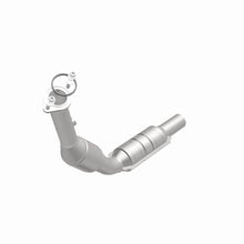Load image into Gallery viewer, MagnaFlow Direct Fit Catalytic Converter California 10-11 Chevy Camaro V6 3.6LGAS