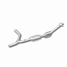 Load image into Gallery viewer, MagnaFlow Direct Fit Catalytic Converter 00-04 Ford E150 4.6L P/S