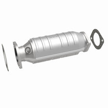 Load image into Gallery viewer, MagnaFlow Direct Fit Catalytic Converter 95-96 Nissan Sentra 1.6L