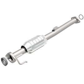 MagnaFlow Direct Fit Catalytic Converter 2000 Chevy Tracker 1.6L