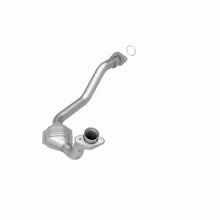 Load image into Gallery viewer, MagnaFlow Direct Fit Catalytic Converter 96-98 Explorer-Mountaineer